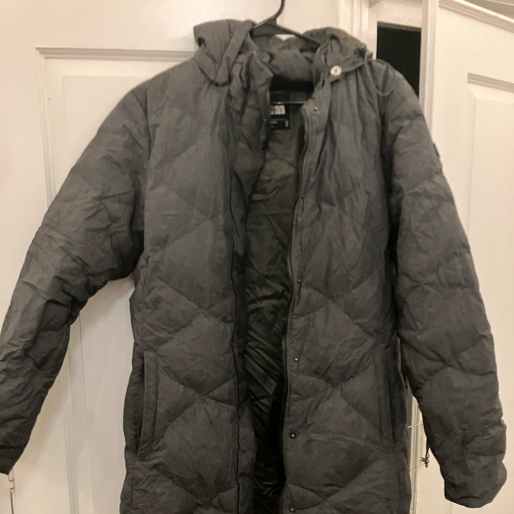 Northface women’s jacket size small.